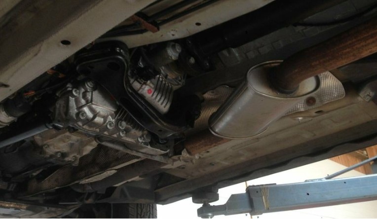 BMW Verteilergetriebe / X-Drive Ölwechsel / VTG mit DTF-1 Öl inklusive Software Adaption